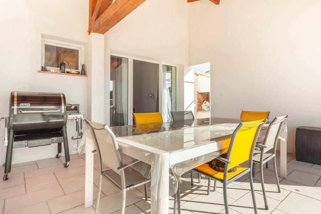 Studio Neuf Avec Acces Piscine Valergues Extérieur photo