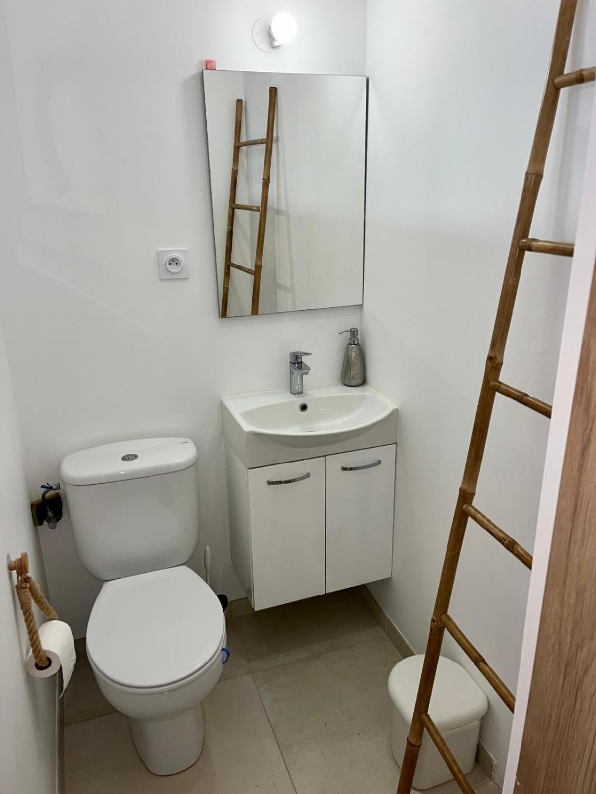 Studio Neuf Avec Acces Piscine Valergues Extérieur photo